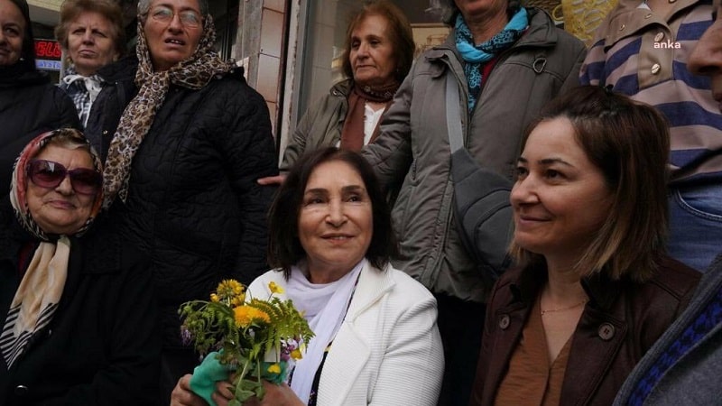 Selvi Kılıçdaroğlu Rize’de Kadınlar El Sanatları Kooperatifi’ni Ziyaret Etti