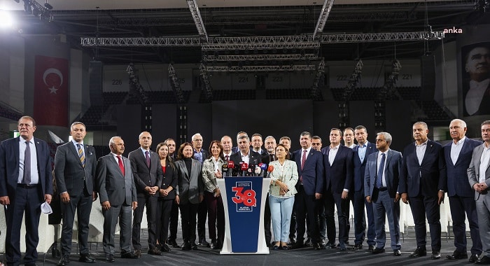 CHP Elazığ Milletvekili Gürsel Erol: “Demokratik bir kongre yaşayacağız ve Türkiye’de yeniden bir umut ışığı yakmanın mücadelesini vereceğiz.”