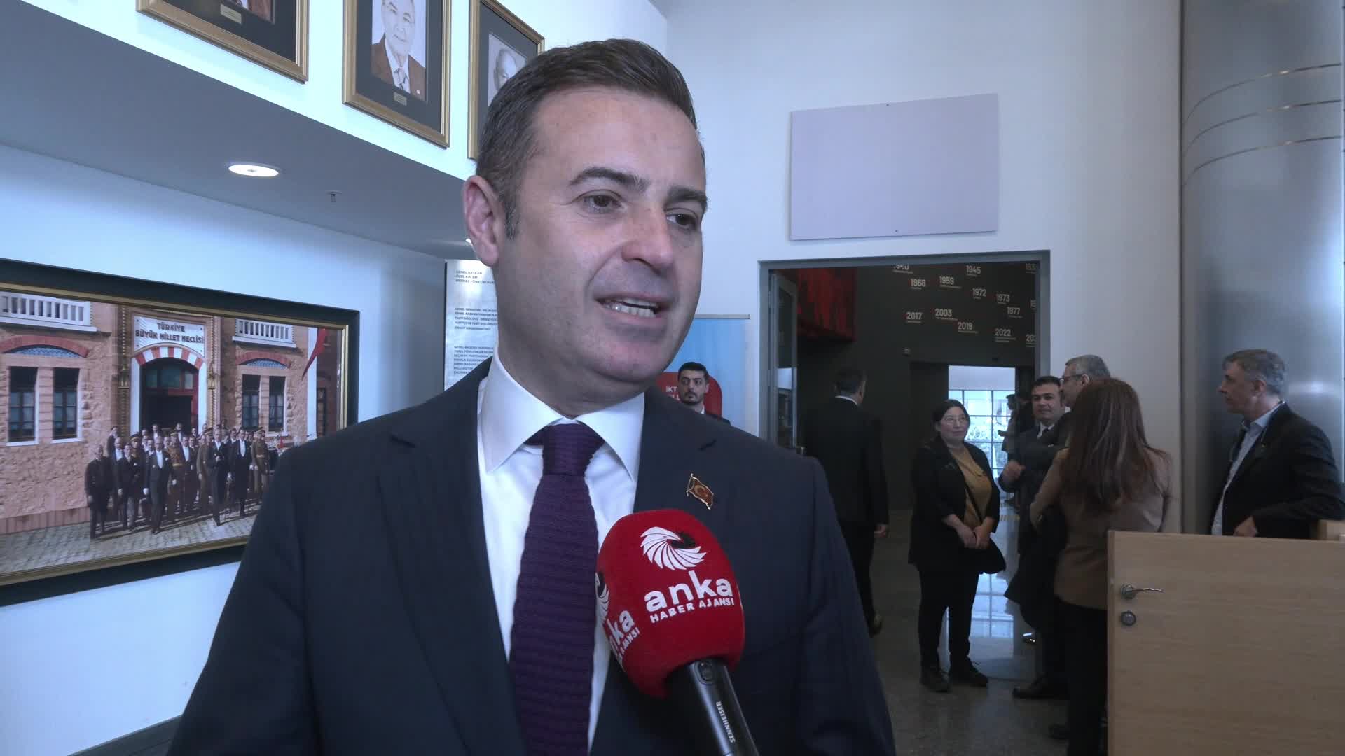 Balıkesir Büyükşehir Belediye Başkanı Ahmet Akın: “Büyük bir borçla karşı karşıyayız.”