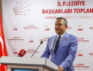 Özgür Özel: “Emekliye 17 bin 500 lira yapın, bizim bütün CHP’li belediyeler bütün borcumuzu derhal kapatacağız”