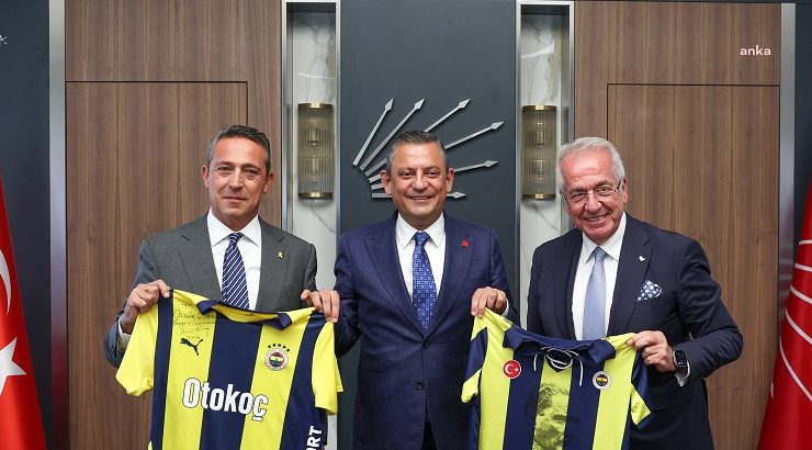 CHP Genel Başkanı Özgür Özel, Fenerbahçe Başkanı Ali Koç ile görüştü