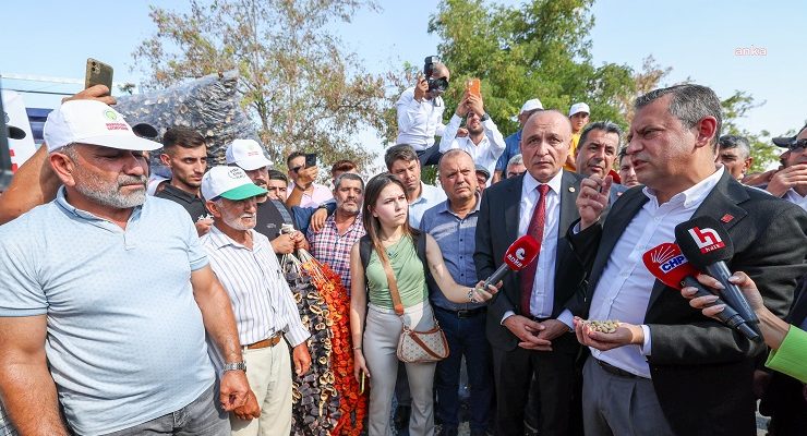 CHP lideri Özel, Gaziantep’te yolunu kesen fıstık üreticilerinin derdini dinledi