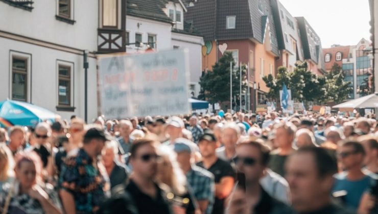 Nazi döneminden bu yana Almanya’da aşırı sağın ilk zaferi