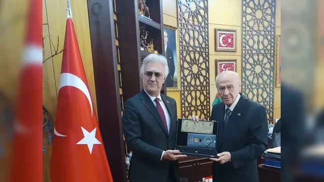 Tamer Karadağlı, MHP Lideri Devlet Bahçeli’ ziyaret etti.